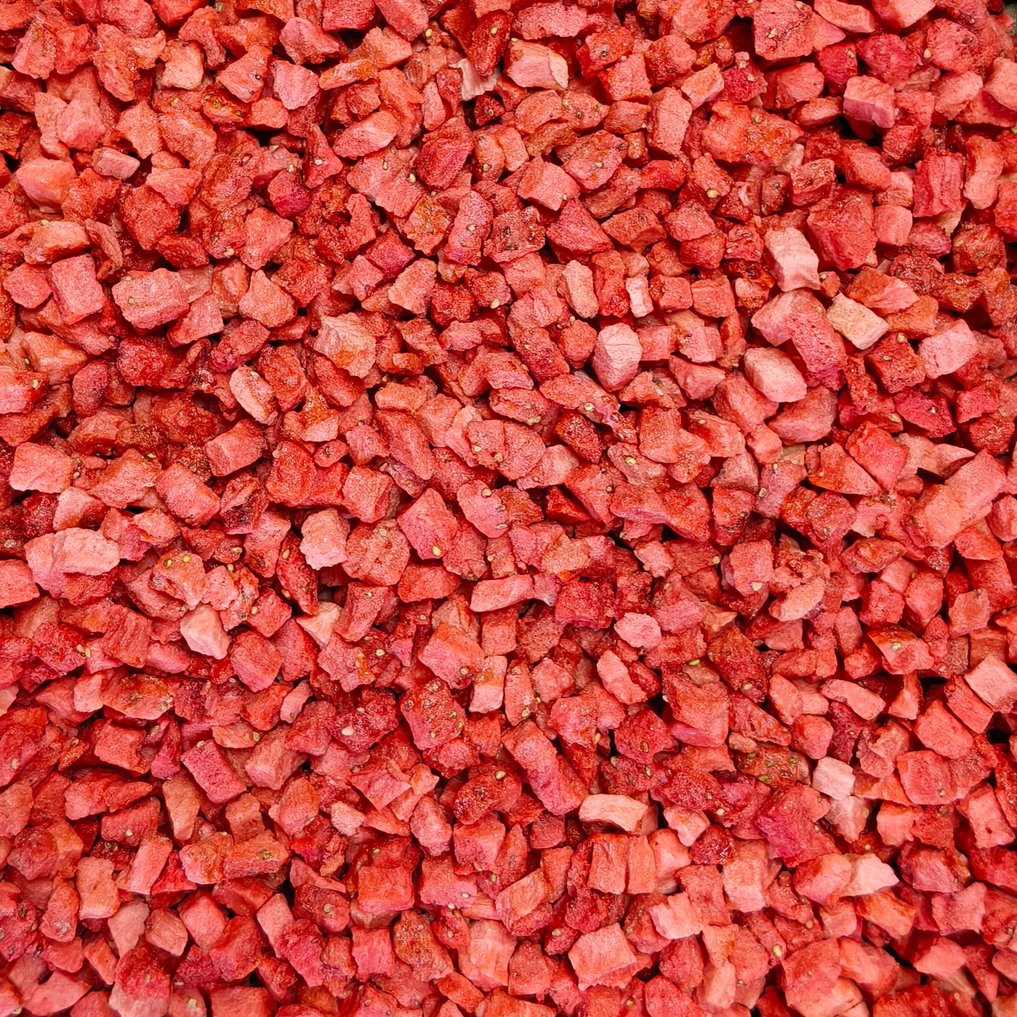 Close-uptextureof100_naturalfreeze-driedstrawberrycrumblebits
