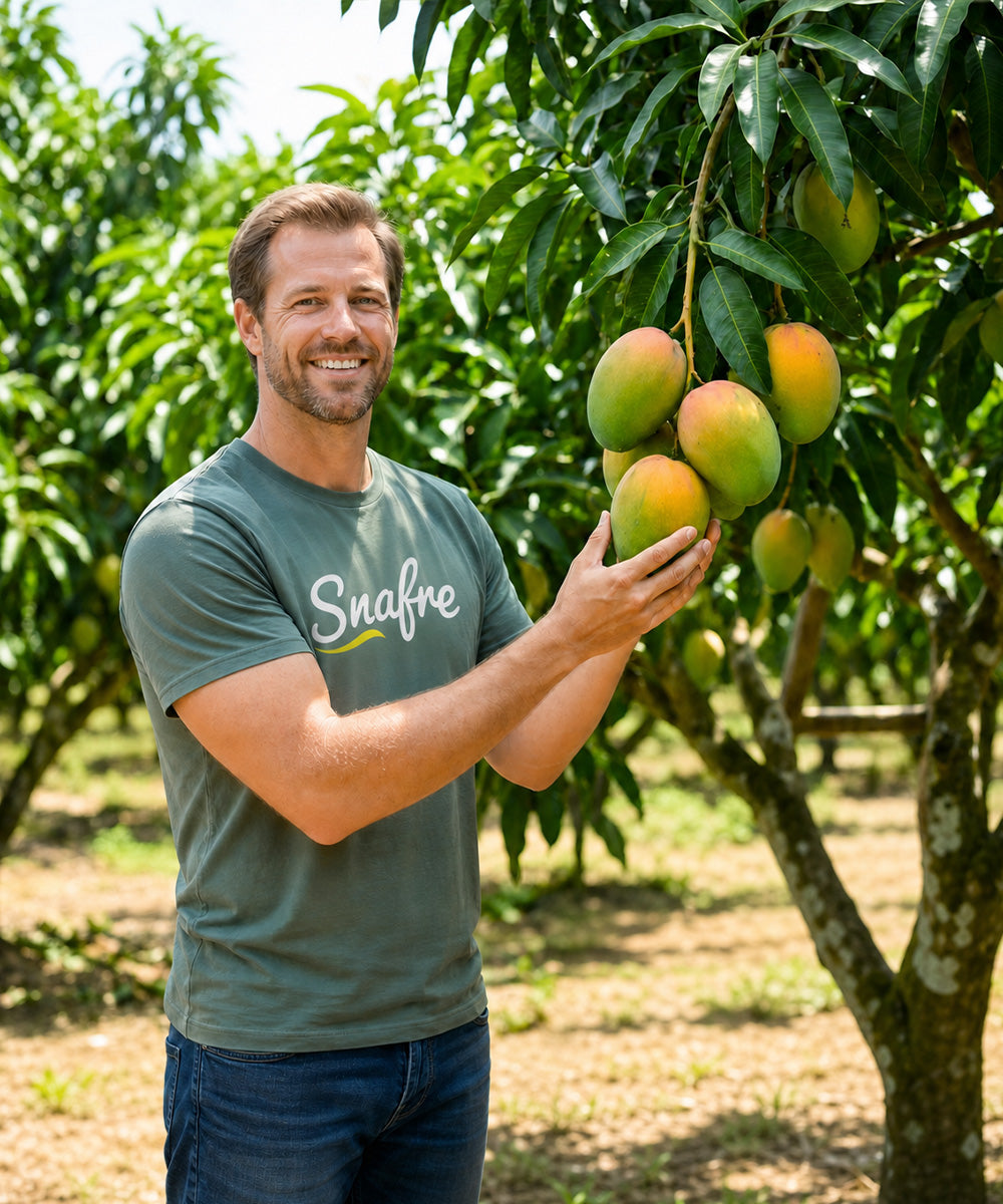 Ethan-Lin-UC-Davis-food-scientist-checking-fresh-mangoes