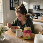 ProfessionaleatinghealthyyogurtbowlwithSNAFREraspberrycrumble
